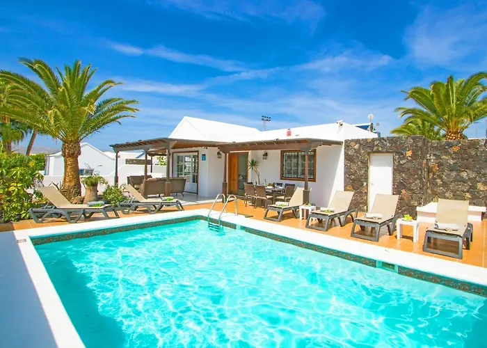 فيلة Exceptional 3 Bedroom Adsey -short Walk To Town - By Lanzarote Leisure *